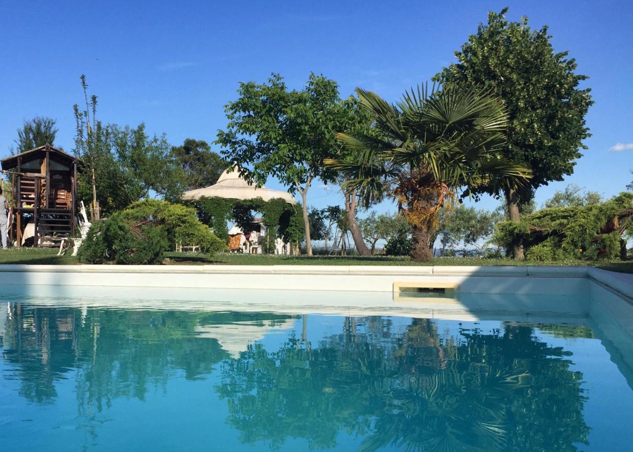 Appartamento Con Piscina E Giardino A Сиена Экстерьер фото